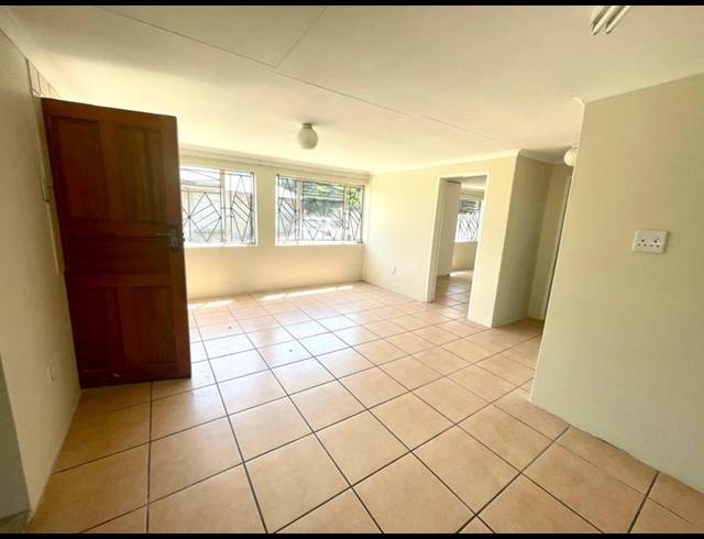 2 BEDROOM PROPERTY TO RENT IN MIEDERPARK